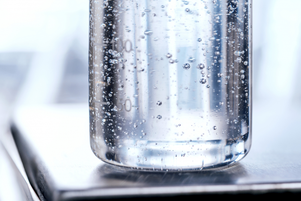 Befüllung eines Becherglases mit CO2-Polyol