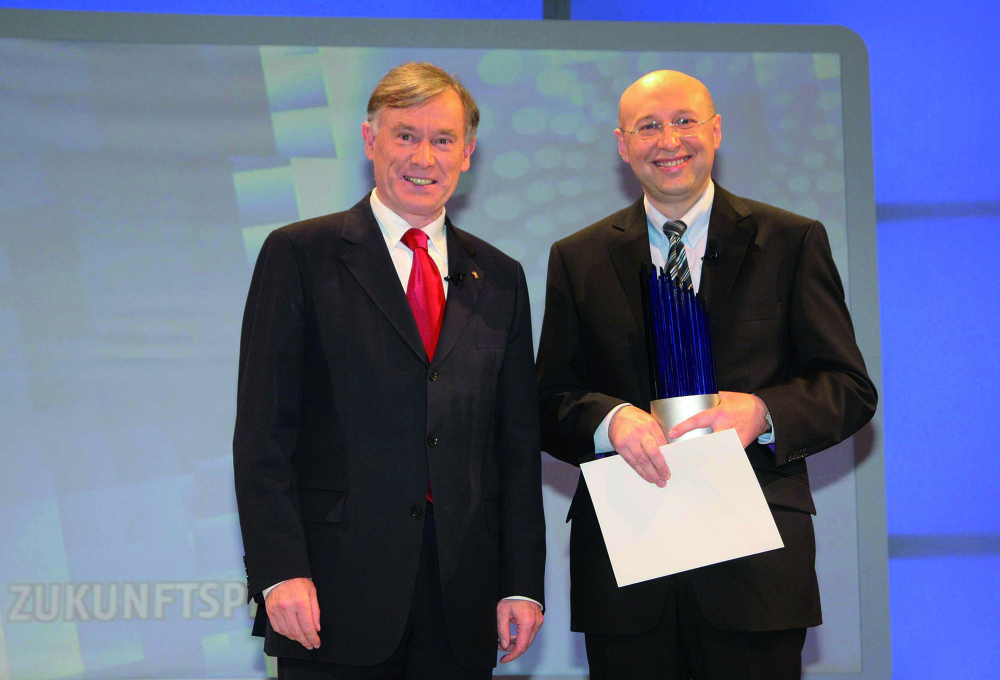 Bundespräsident Horst Köhler mit dem Preisträger