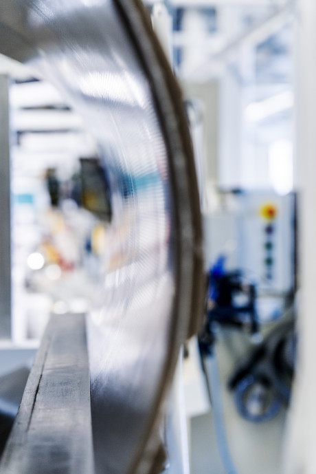 Blick in das Rohteil einer  Körperspule