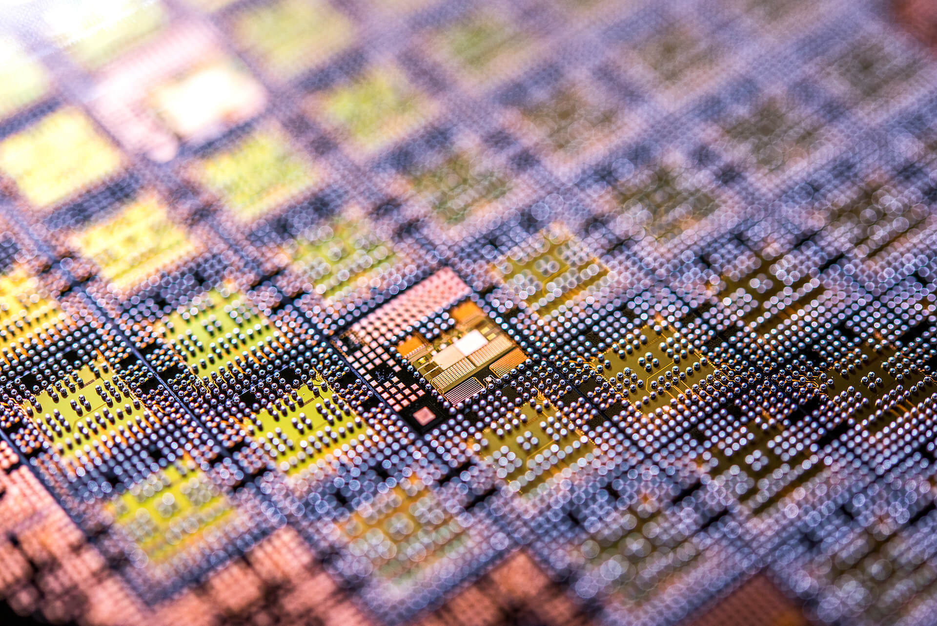 eWLB-Wafer mit Lotkugeln