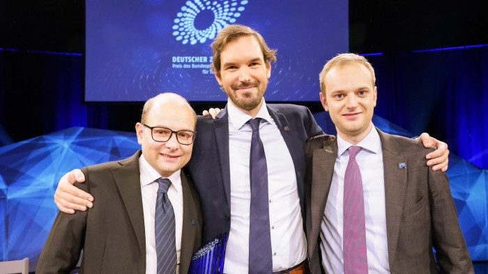 Die Preisträger 2019 Foto der Preisträger 2019 von vorne