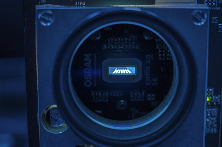 operating EVIYOS 2.0 Light source through neutral density filter