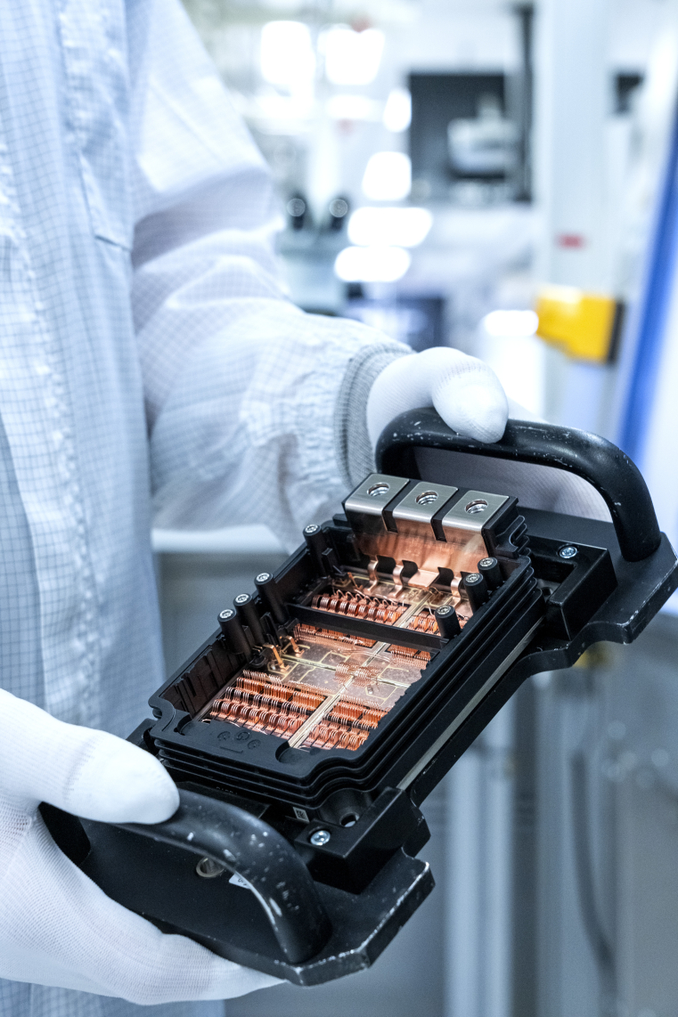 Halbleitermodul in der Fertigung